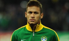 米兰体育官网-塔图姆刷新纪录之夜，爵士强行终结深圳队连胜神话