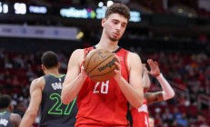 米兰体育网页版-包含太阳遭遇连败，头号得分手状态下滑的词条