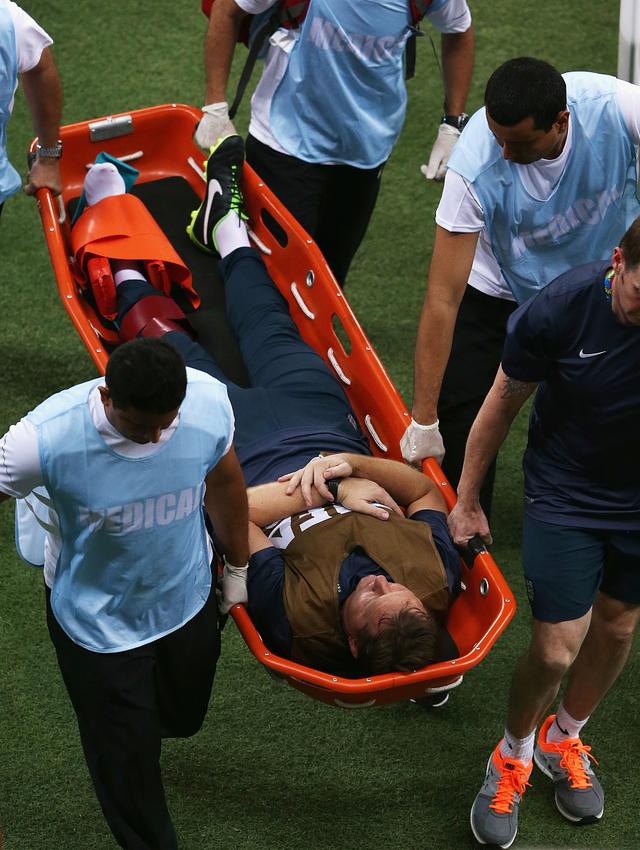 体育赛事中的惊险一幕令人着迷的简单介绍 体育赛事中的惊险一幕令人着迷的简单介绍