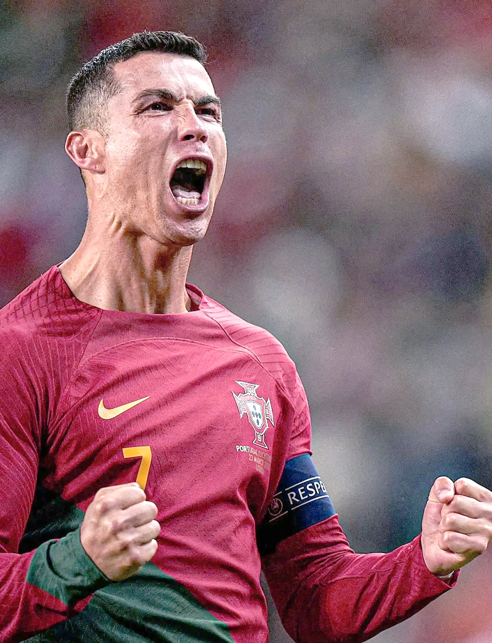 葡萄牙队主场大胜卢克塞布果队,势如破竹 葡萄牙队主场大胜卢克塞布果队,势如破竹