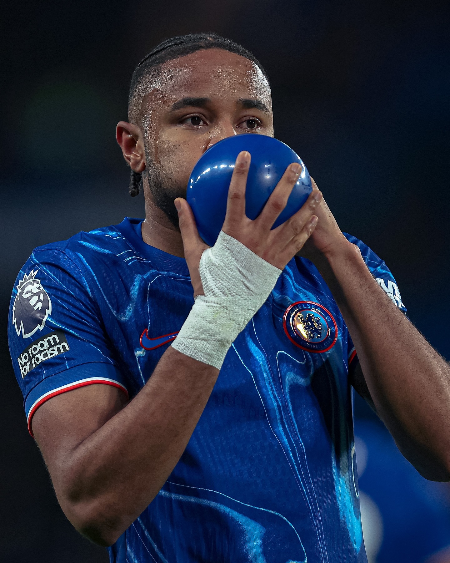 切尔西客场逼平阿斯顿维拉，英超前四形势略有好转的简单介绍