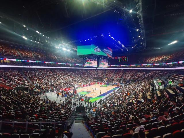 全明星周末活动庆典开启，球迷期待不已的简单介绍