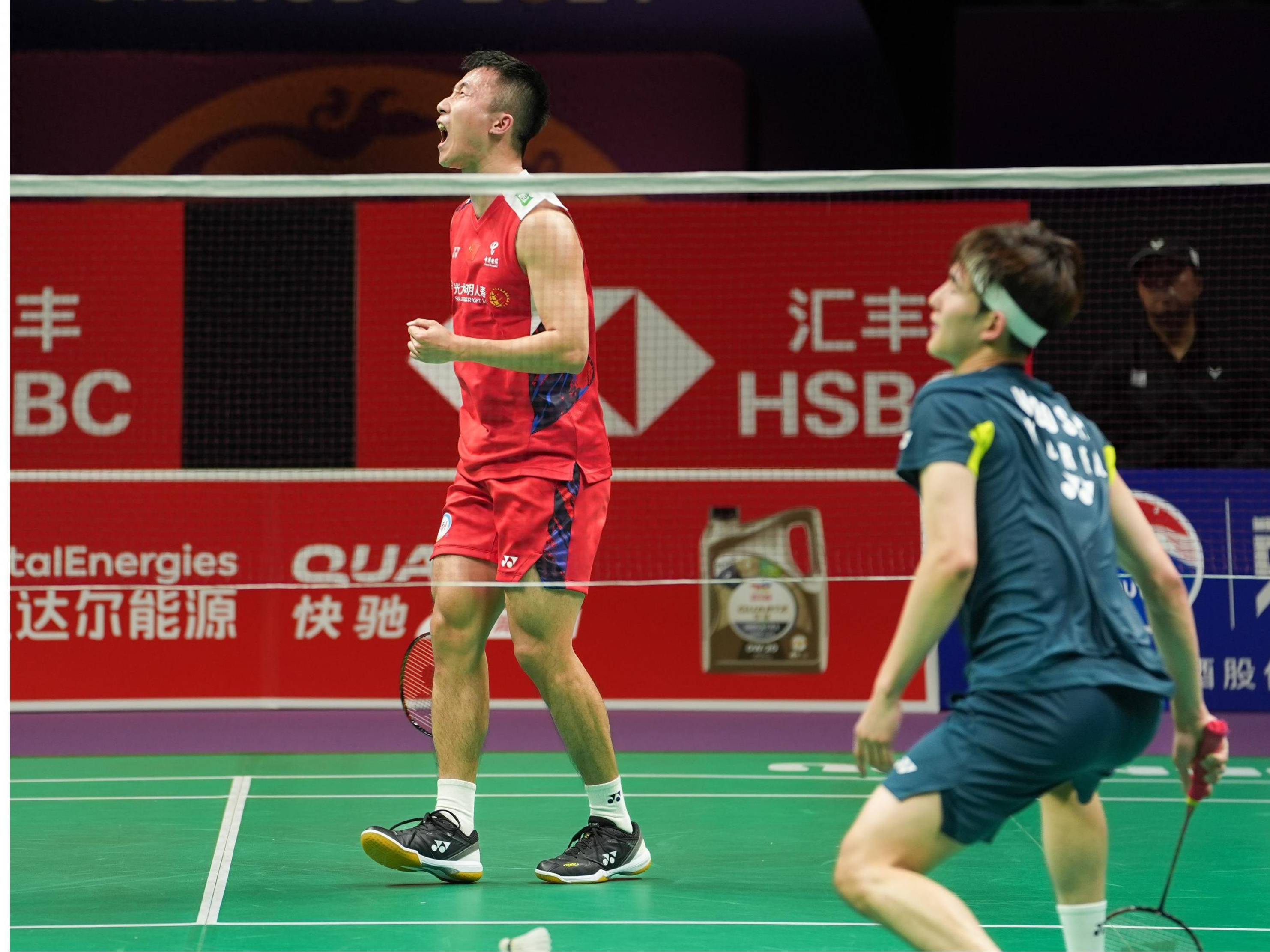 关于韩国羽毛球队轻取中国羽毛球队，谌龙爆发神勇的信息