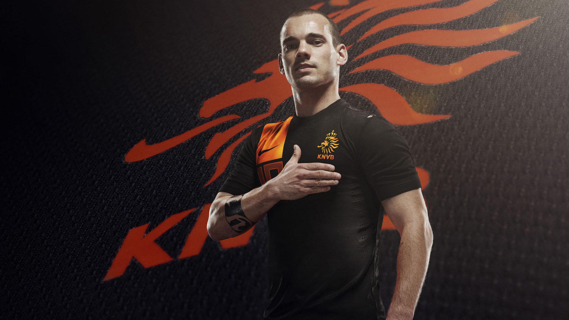 阿拉巴,攻防两端的艺术大师,如何以尼斯强压战术冻结乌拉圭尖刀?