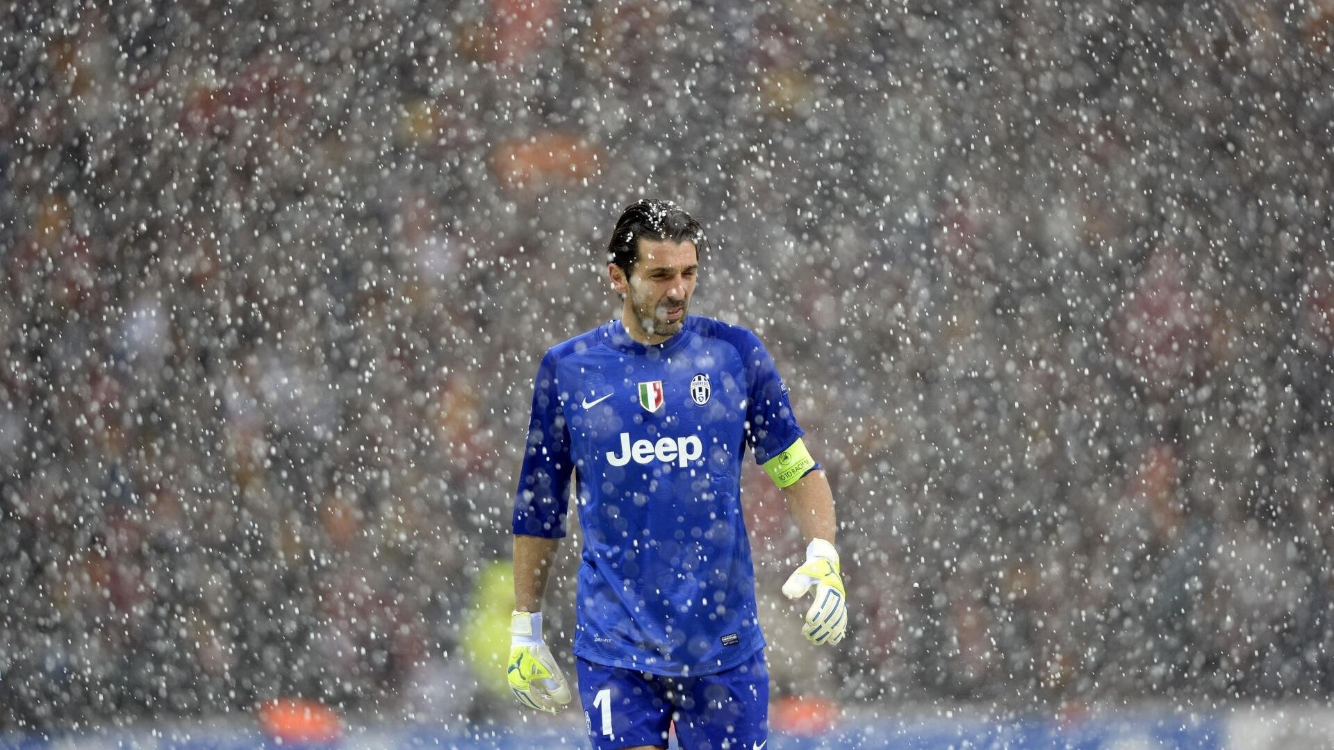 横扫之战，李梓嘉领衔马来西亚队强势击溃印度，展现羽坛新格局